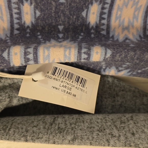 NWT Ladies LG simply southern knit lightweight sweater - Picture 4 of 4